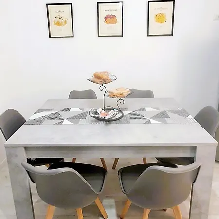 Appartement Amores Family & Friends, 4min Da Metro A & 15min Per Centro Rome