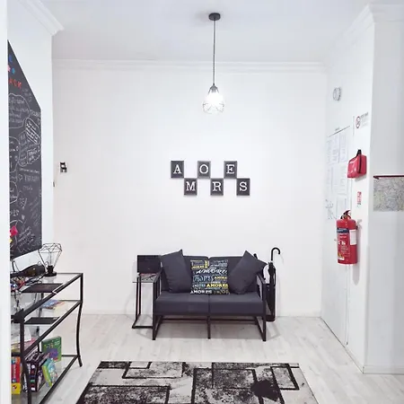 Amores Family & Friends, 4min Da Metro A & 15min Per Centro